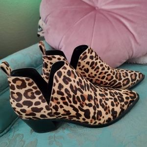 Dolce Vita Sonni Booties